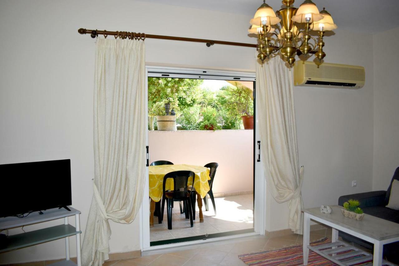 Kakia 2 Bedroom Apartment Закинтос Екстериор снимка